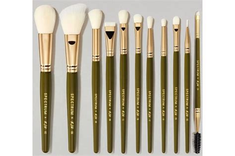 The 7 Best Makeup Brushes of 2025 